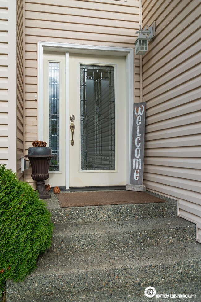 6_EntranceExterior
