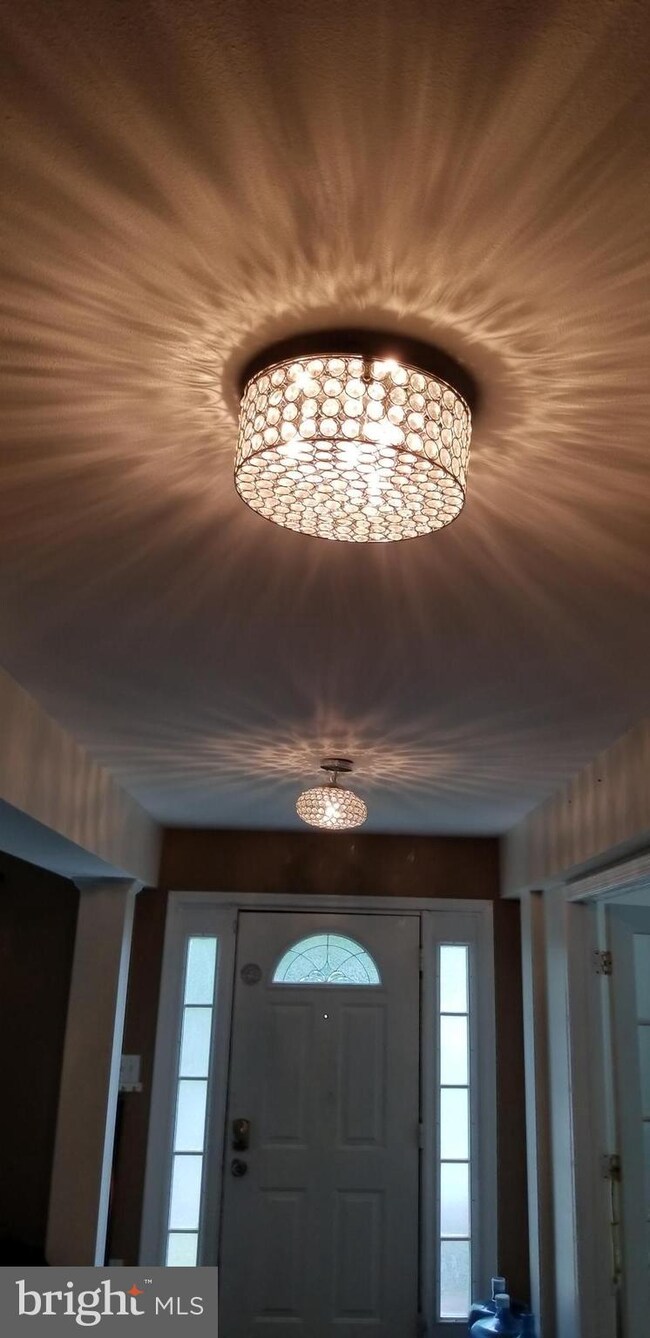 9810 Pheasant Run Ct, Laurel, MD 20708 - photo 3