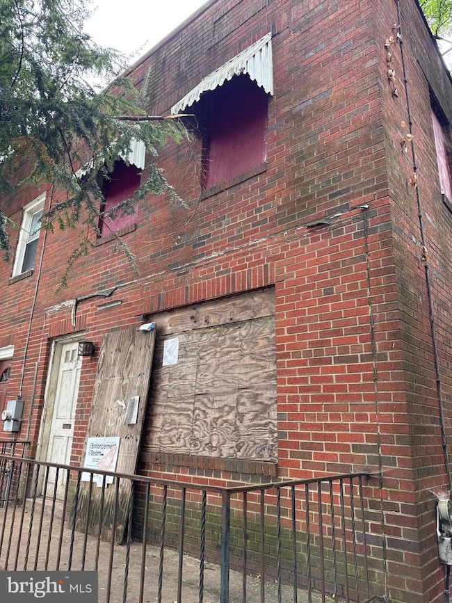 715 31st St SE, Washington, DC 20019 - photo 2