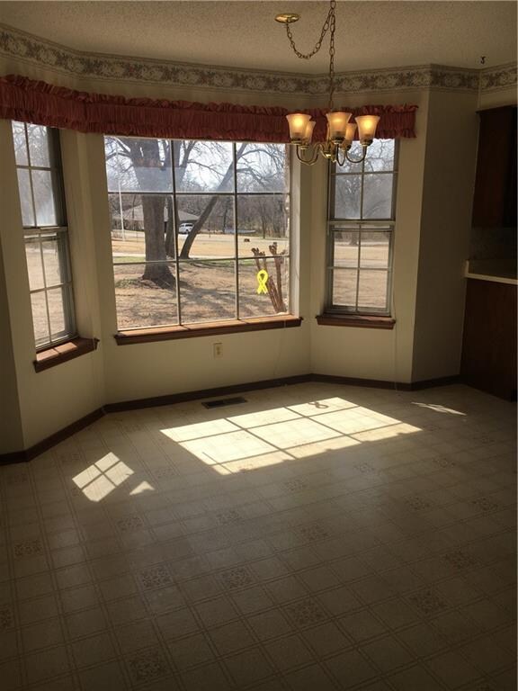 2113 Rambling Rd, Edmond, OK 73025 - photo 6