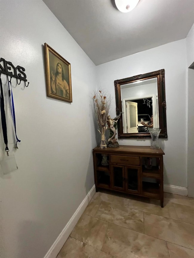 2819 Holly Rd, West Palm Beach, FL 33406 - photo 4