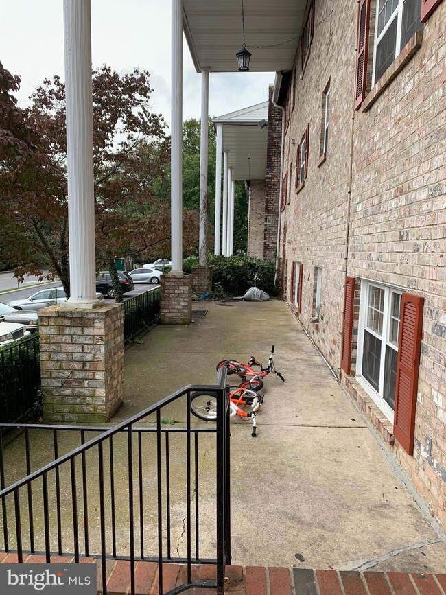 11902 Tarragon Rd unit L, Reisterstown, MD 21136 - photo 5