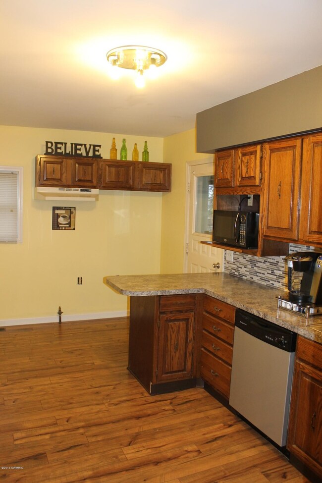 8304 Merton- Matt and Kelsey Armstrong