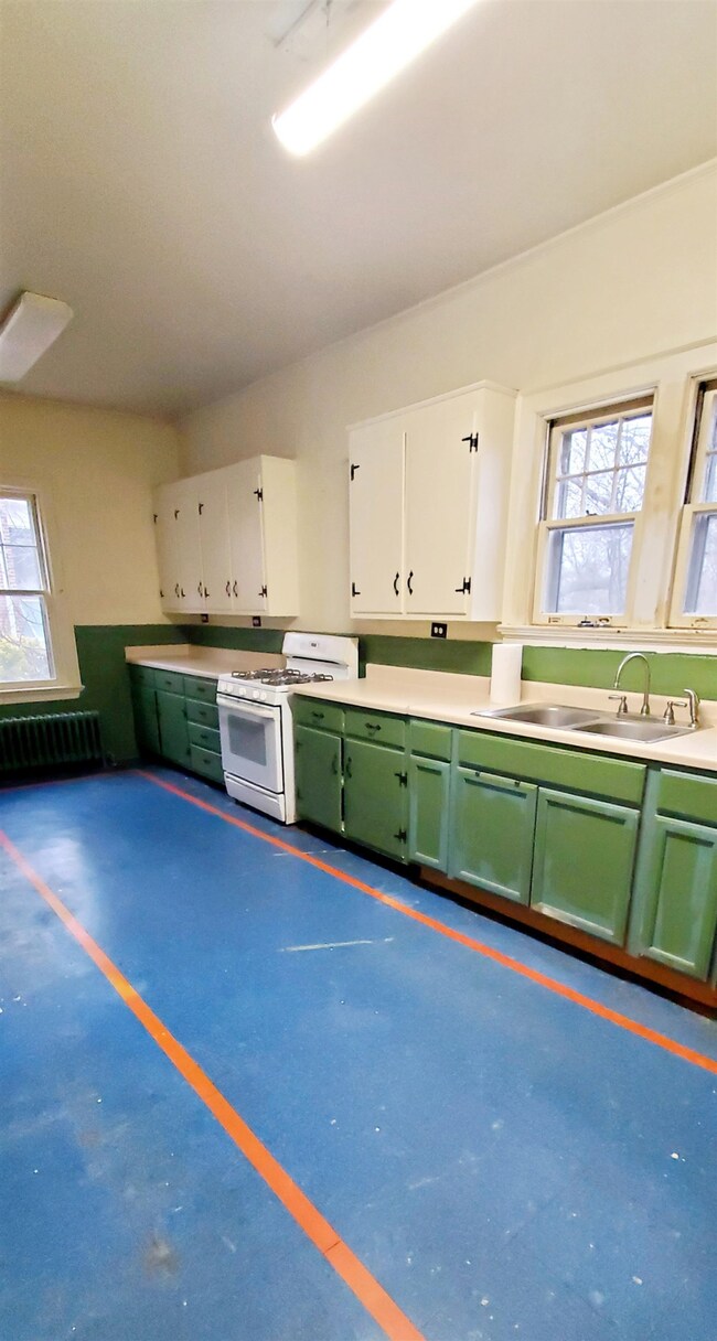 222 College St, Oxford, NC 27565 - photo 7