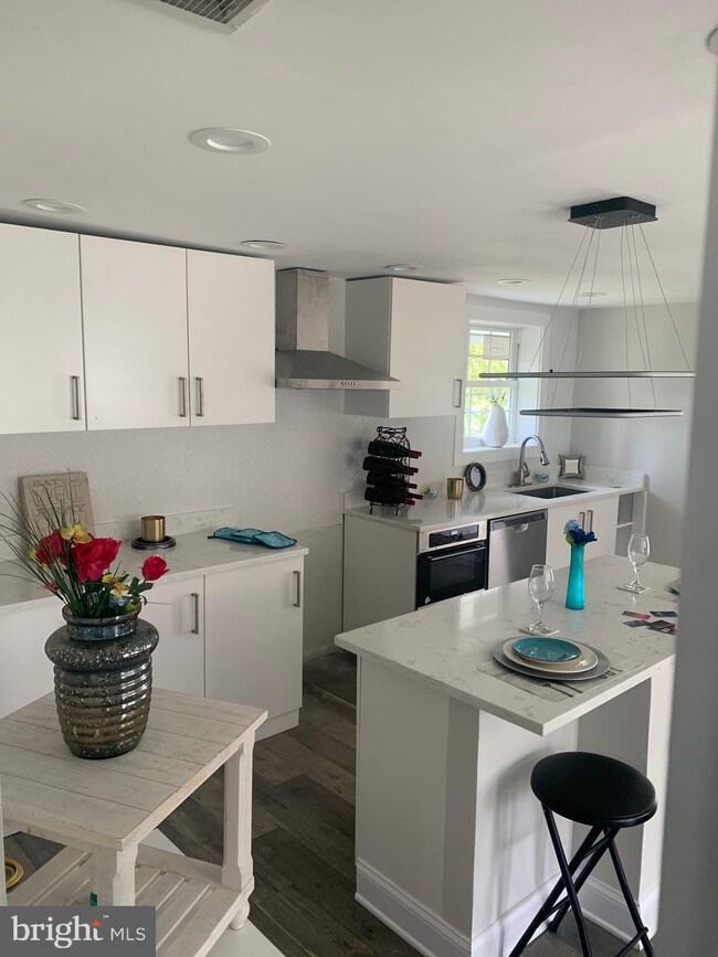 5215 Marlboro Pike, Capitol Heights, MD 20743 - photo 4