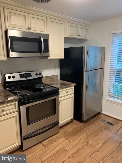 20507 Sterncroft Ct, Montgomery Village, MD 20886 - photo 6