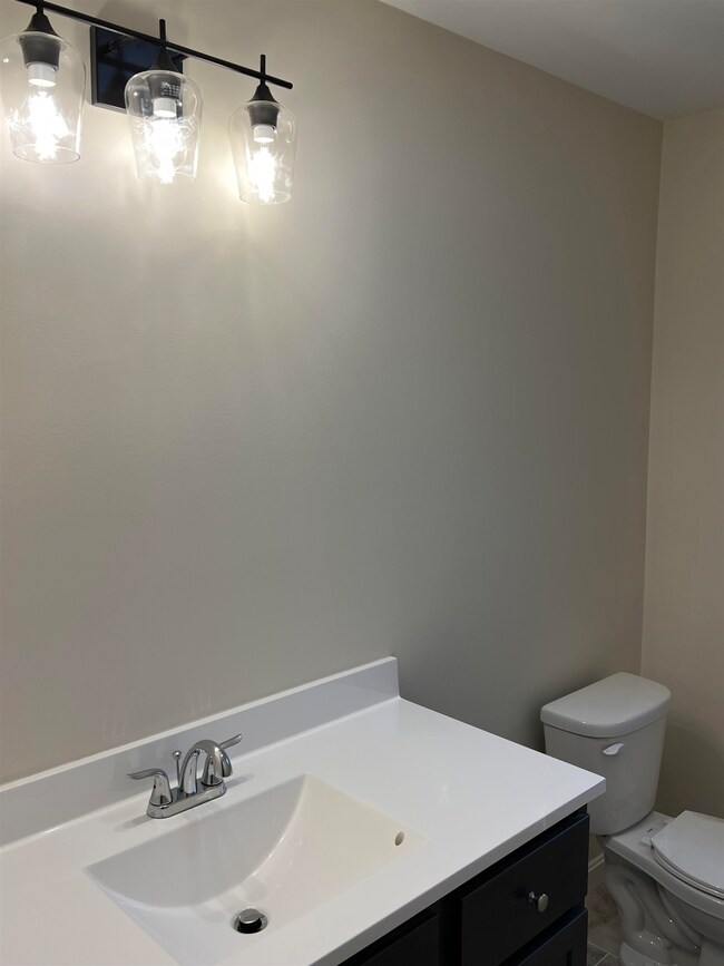 65 Ida Cir unit 310-12, Rochester, NH 03868 - photo 6