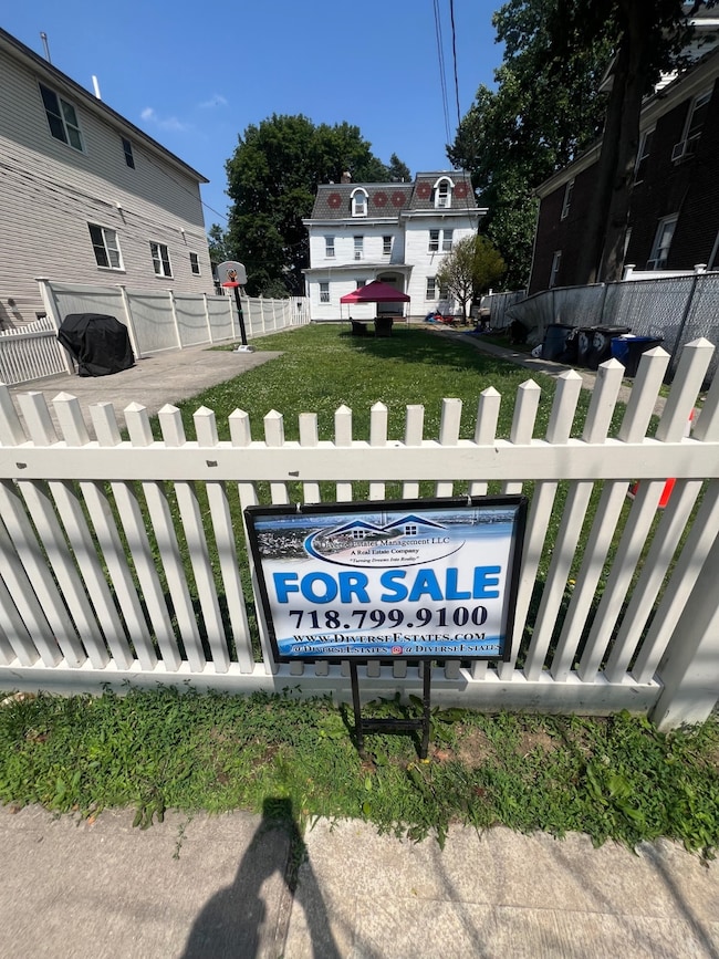 163 Bement Ave, Staten Island, NY 10310 - photo 2