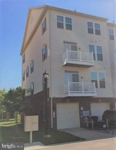 902 Hall Station Dr unit 100, Bowie, MD 20721 - photo 2