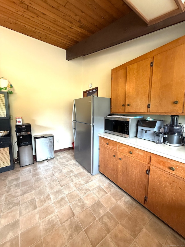 117 Phoenix Dr, Groton, CT 06340 - photo 6