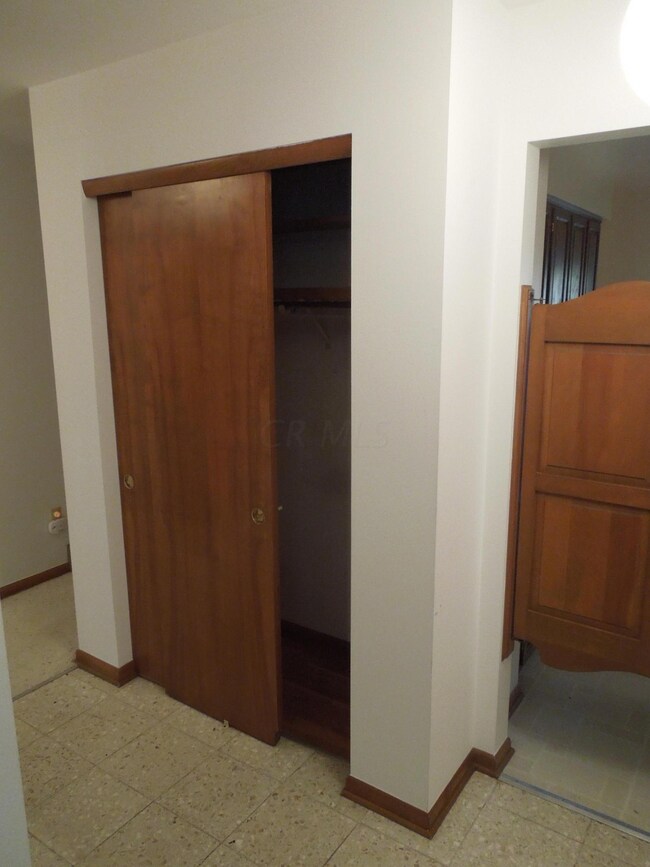 1616 Sienna Ln N, Columbus, OH 43229 - photo 5