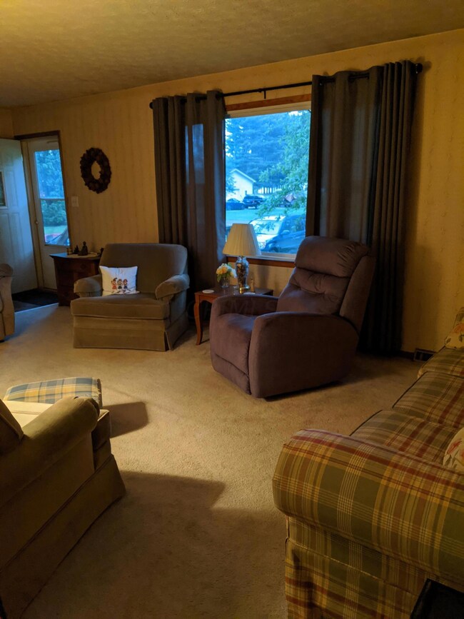 5681 Mason Dr SE, Lancaster, OH 43130 - photo 4