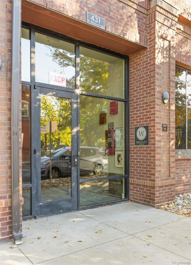 431 E Bayaud Ave unit 305, Denver, CO 80209 - photo 3