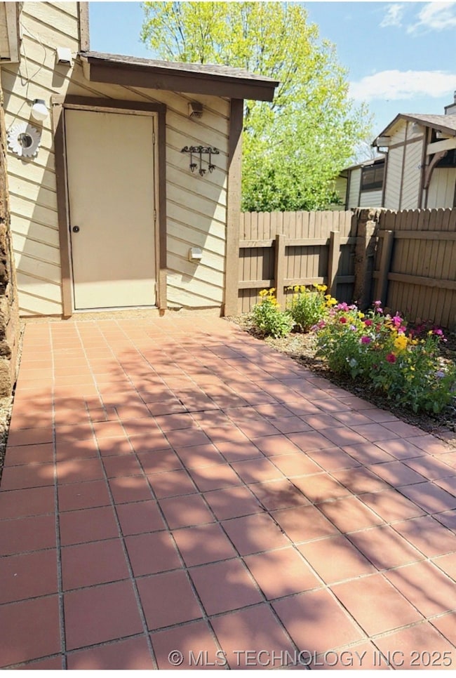 AI removed all the furniture, etc.  Imagine your own touch here.