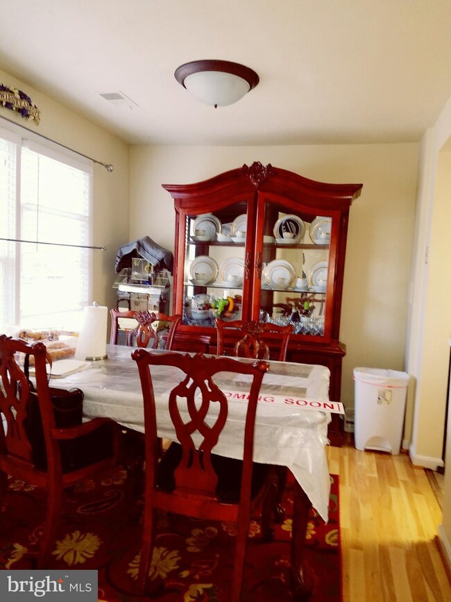 9073 Mcclellan Common, Manassas, VA 20110 - photo 4