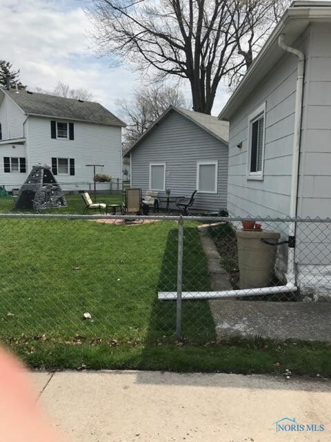 507 Fremont St, Elmore, OH 43416 - photo 4