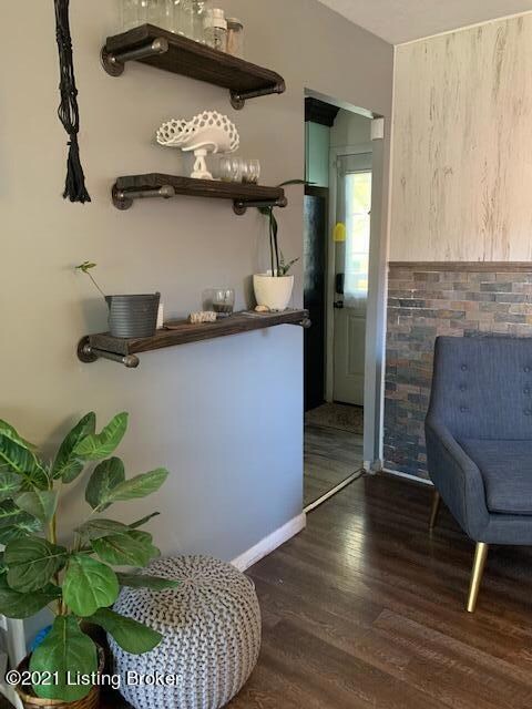 9410 Doewood Ln, Louisville, KY 40291 - photo 4