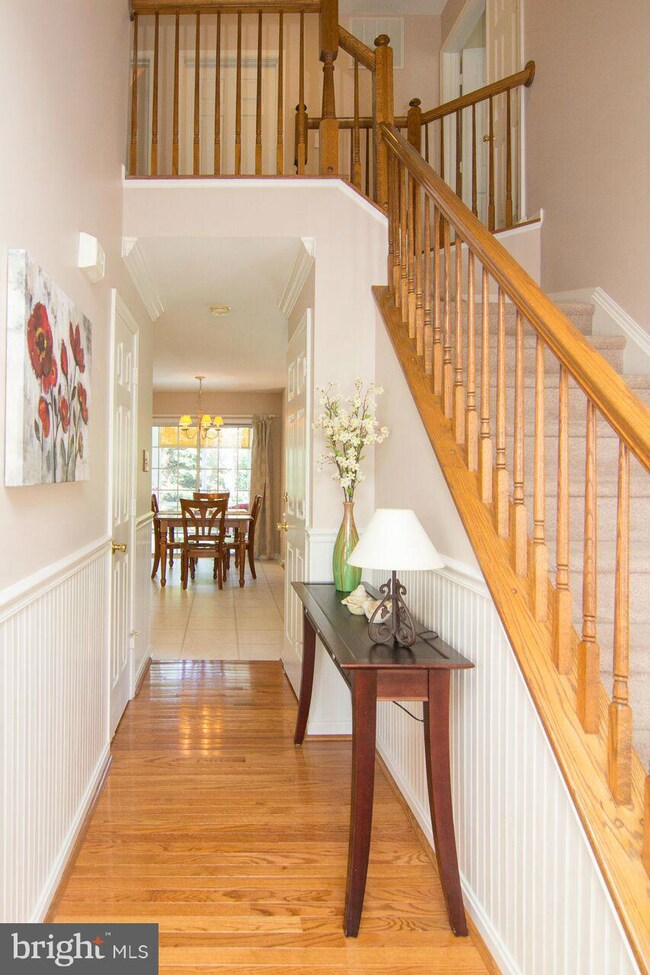 7515 Patterson Ct, Sykesville, MD 21784 - photo 3