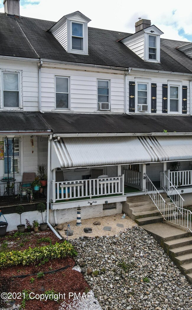 260 E Union St, Allentown, PA 18109 - photo 3