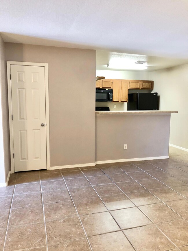 5732 Saluki Dr unit A, El Paso, TX 79924 - photo 7