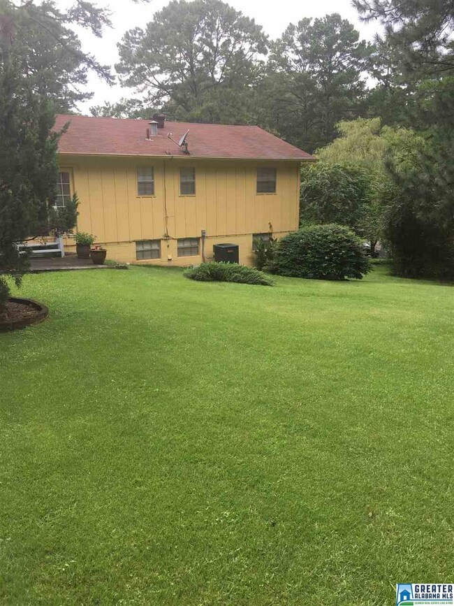 2431 Ormond Dr, Center Point, AL 35215 - photo 7