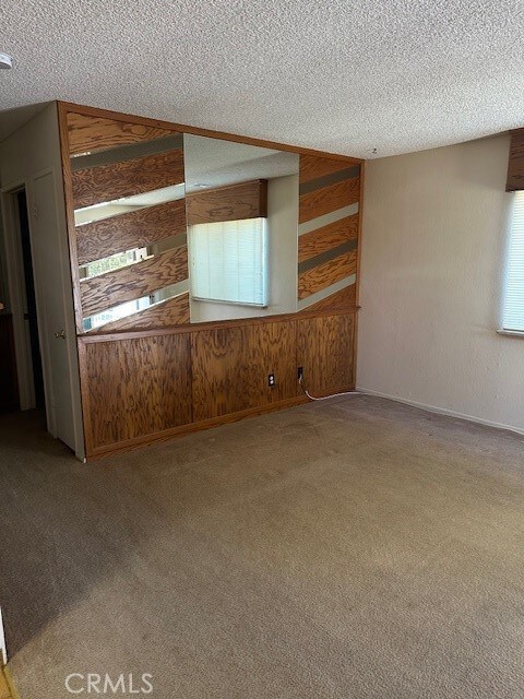 14966 Ritter St unit D, Victorville, CA 92394 - photo 2
