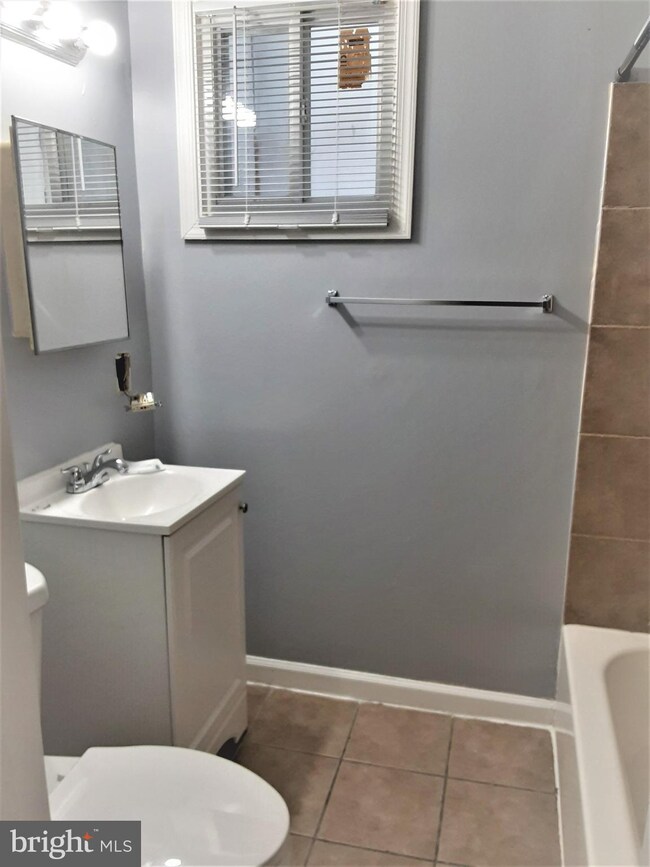 5113 A St SE, Washington, DC 20019 - photo 7