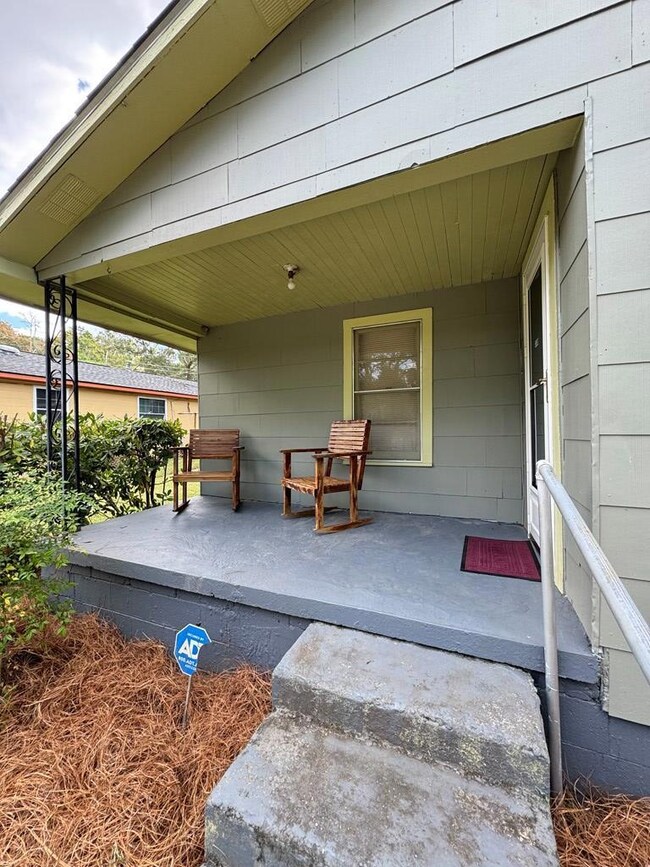 303 Felix St, Thomasville, GA 31792 - photo 2