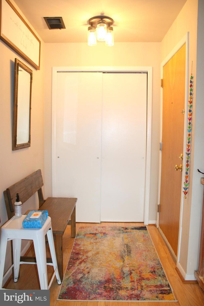 112 Lowell Ct unit 11, Princeton, NJ 08540 - photo 2