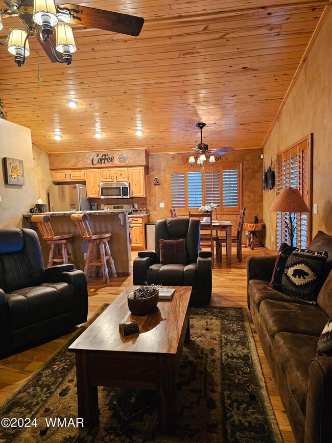 1911 N Bison Ridge Trail, Show Low, AZ 85901 - photo 3