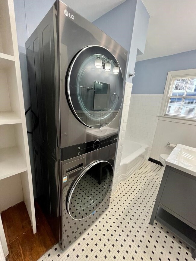 2010 Elmen St unit 1, Houston, TX 77019 - photo 7