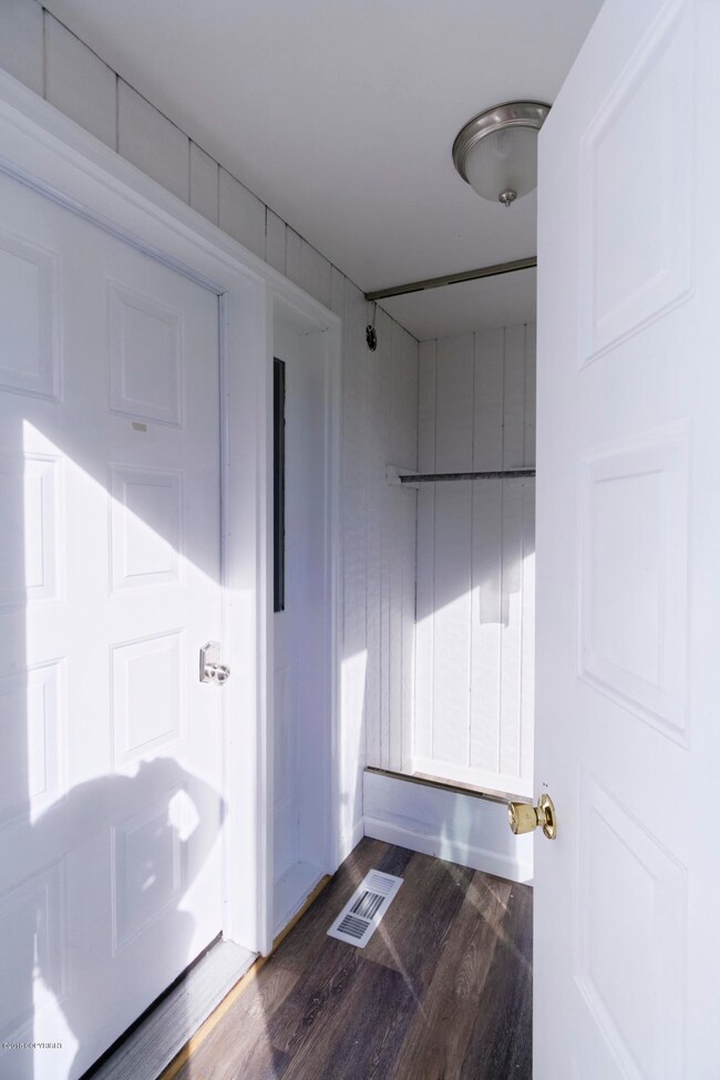 8361 E 5th Ave unit A, Anchorage, AK 99504 - photo 3