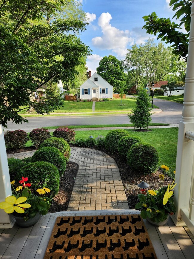 530 Blenheim Rd, Columbus, OH 43214 - photo 4