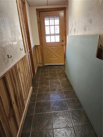 Hallway from Office/bedroom to door