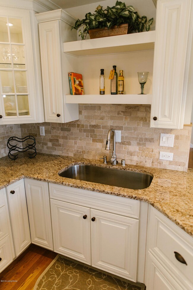 8704 Sanctuary Ln, Louisville, KY 40291 - photo 7