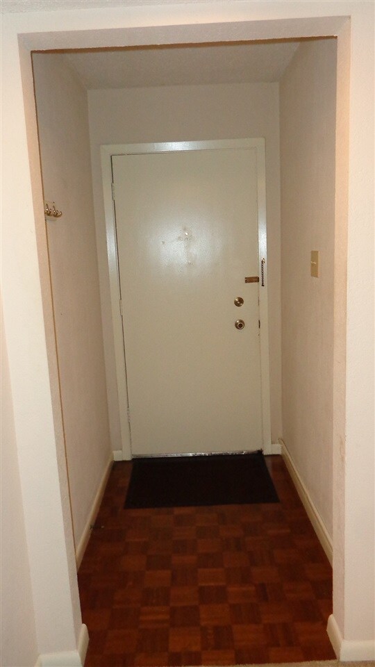 4750 Oakbrook Ct unit 4906, Memphis, TN 38117 - photo 2