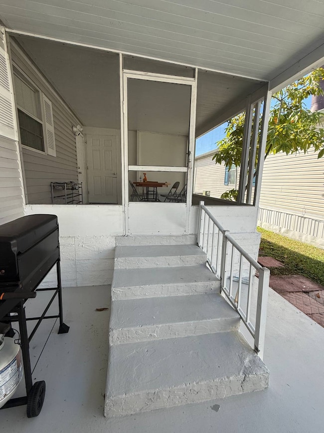 45 Banyan Ln, Davie, FL 33325 - photo 4