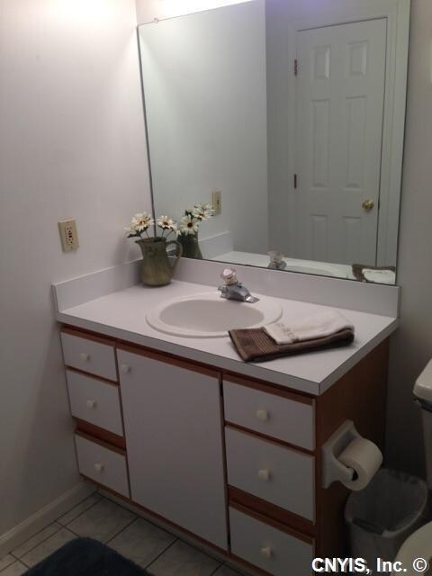 Bathroom 2nd full bath for guests!