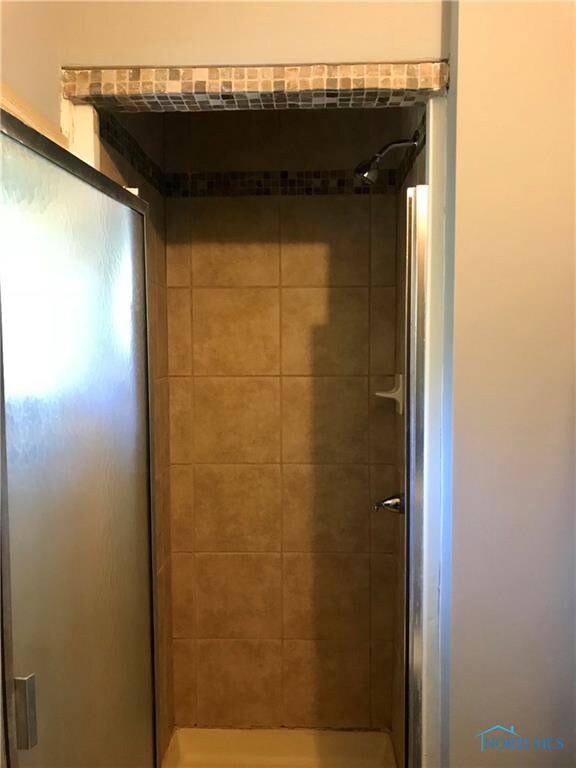 4203 Onondaga Ave, Toledo, OH 43611 - photo 6