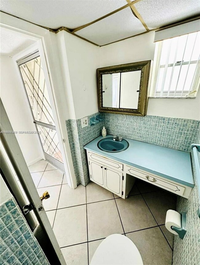 330 SE 2nd St unit 404G, Hallandale Beach, FL 33009 - photo 7