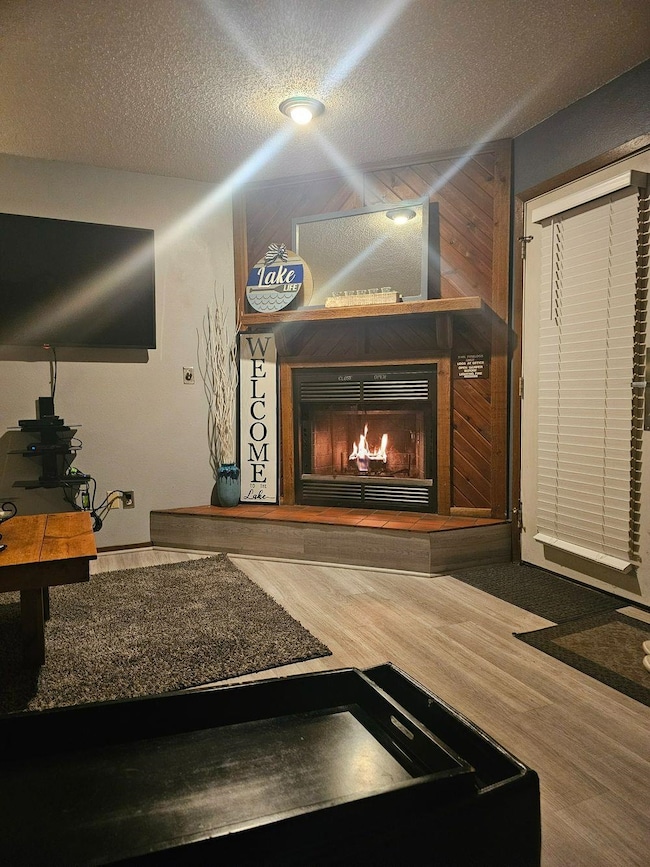 1093 Canyon Rd unit 303, Wisconsin Dells, WI 53965 - photo 5