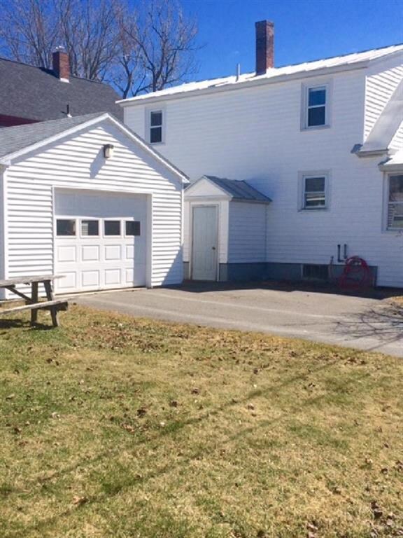 Single car garage