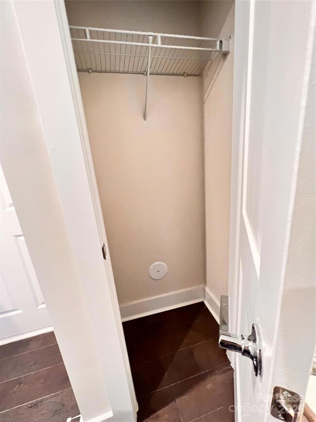 3011 Citizens Ln, Charlotte, NC 28205 - photo 7