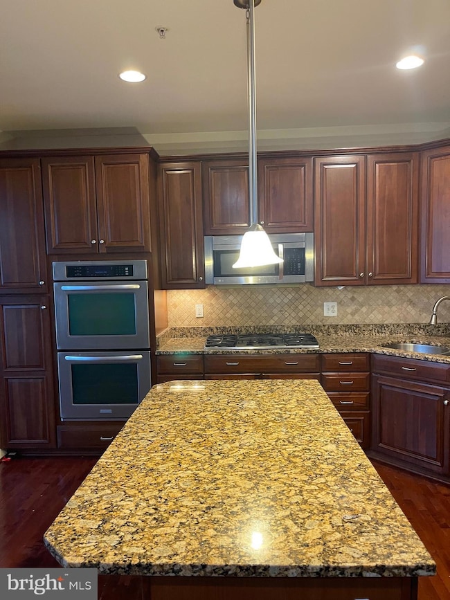 1513 Regent Manor Ct, Silver Spring, MD 20904 - photo 5