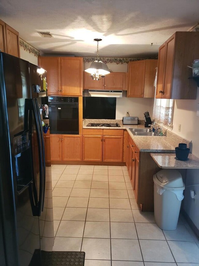 605 Albert Ct, Albany, GA 31701 - photo 6