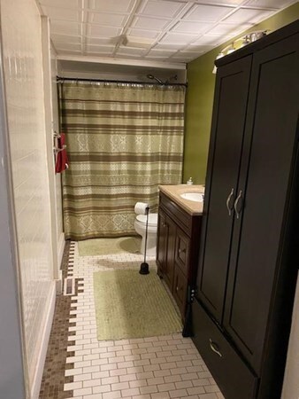 48 Hood St unit 1, Lynn, MA 01905 - photo 6