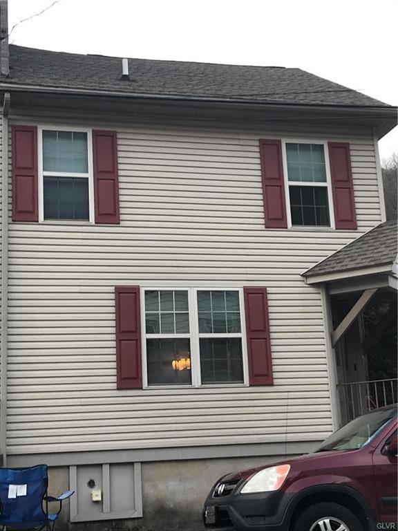 324 W Broadway, Jim Thorpe, PA 18229 - photo 2