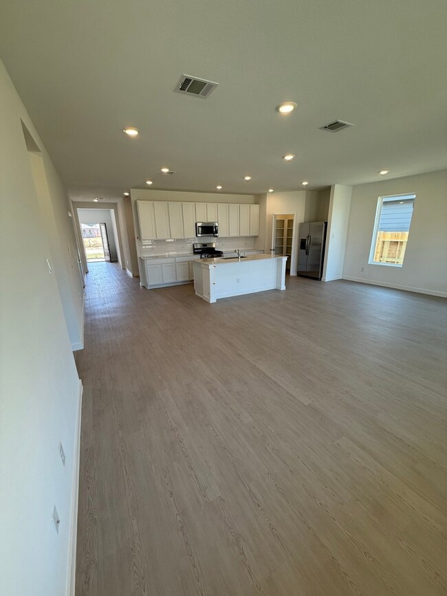 1983 Glacier Gorge Trail, Dayton, TX 77535 - photo 2