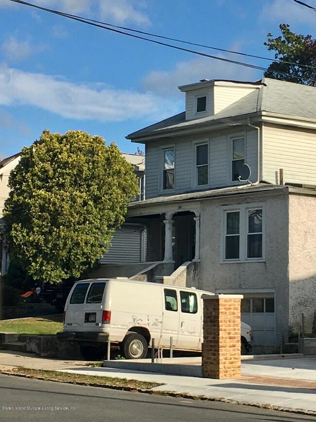 Front Of House 2