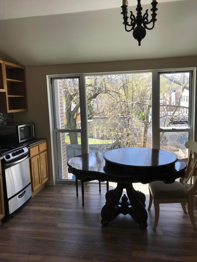 638 Bay St unit 3a, Staten Island, NY 10304 - photo 4